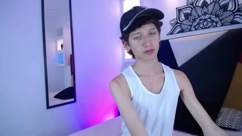 Snapshot of emmo_boy chatting on 01-31-26, 08:40 SERGIO online show from 01-31-26, 08:40