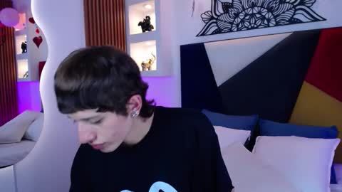 Snapshot of emmo_boy chatting on 02-17-26, 08:15 SERGIO online show from 02-17-26, 08:15