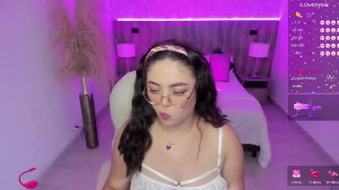 Emmy Walker online show from 09-09-25, 10:48