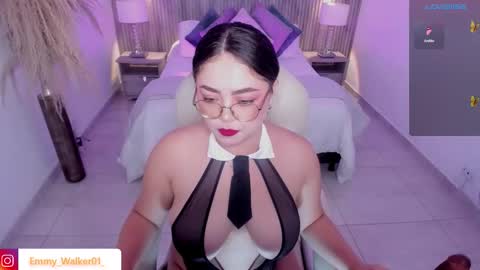 Emmy Walker online show from 10-13-25, 11:10