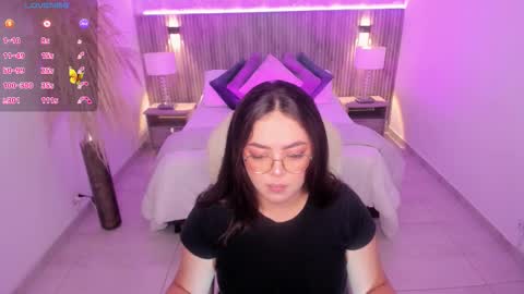 Emmy Walker online show from 10-20-25, 10:59