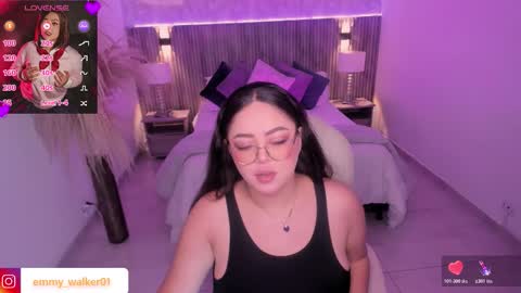 Emmy Walker online show from 11-07-25, 11:10