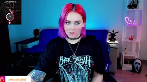 Emmy Bright     50  online show from 01-23-25, 02:02