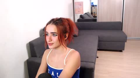 Snapshot of emmylies chatting on 01-29-25, 02:42 Emmymy favourite tips100035122212377pvt open online show from 01-29-25, 02:42