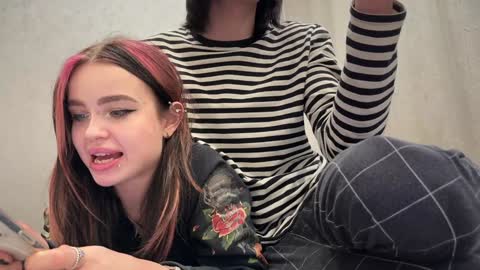 Gabriel  Elizabeth online show from 01-23-25, 03:48