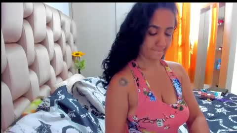Snapshot of emperatriztapia chatting on 03-02-25, 09:32 emperatriztapia online show from 03-02-25, 09:32
