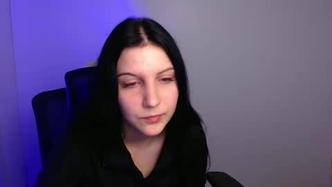 Emma online show from 11-11-25, 01:55