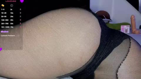 Im Emily would you like to help me reach 100  online show from 01-08-25, 06:20