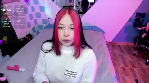 Im Emily would you like to help me reach 100  online show from 01-28-25, 03:36