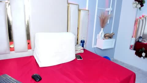 Emy online show from 02-26-25, 12:47