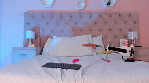 Emy Silver online show from 12-07-24, 06:04