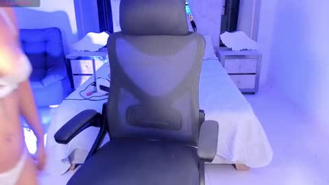 Emy Silver online show from 02-09-25, 09:06