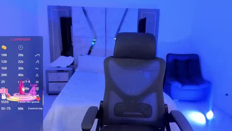 Emy Silver online show from 02-15-25, 05:07