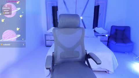 Emy Silver online show from 02-18-25, 09:42