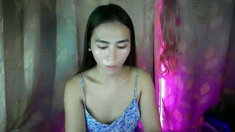 Snapshot of enchantresstgirl chatting on 10-11-25, 04:44 Nikki Shane online show from 10-11-25, 04:44