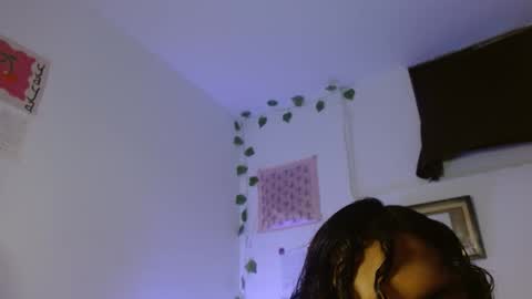 Snapshot of engel20042001 chatting on 10-12-25, 02:27 engel20042001 online show from 10-12-25, 02:27