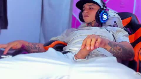 enjoymycock99 online show from 03-20-26, 04:50