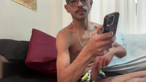 Luke online show from 11-23-25, 04:07