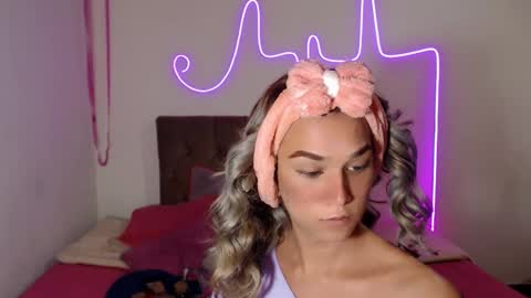 Snapshot of enma_gill chatting on 12-09-24, 02:17 Enma Rojas online show from 12-09-24, 02:17