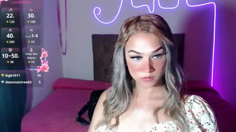 Snapshot of enma_gill chatting on 12-12-24, 03:27 Enma Rojas online show from 12-12-24, 03:27