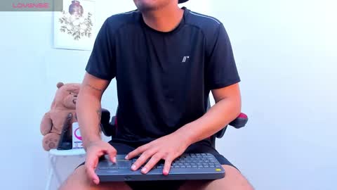 enrique online show from 01-25-25, 12:37