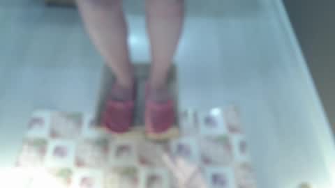 Snapshot of enronset chatting on 12-25-24, 04:32 betty online show from 12-25-24, 04:32