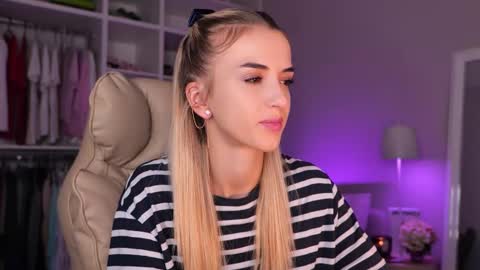 entya online show from 09-30-25, 05:45