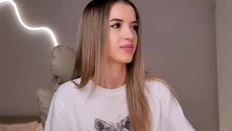 Snapshot of entya chatting on 02-05-26, 07:35 entya online show from 02-05-26, 07:35