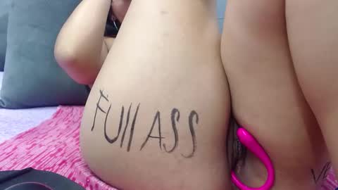 Snapshot of eny_dirty chatting on 01-09-25, 08:11 Enny Dirty online show from 01-09-25, 08:11