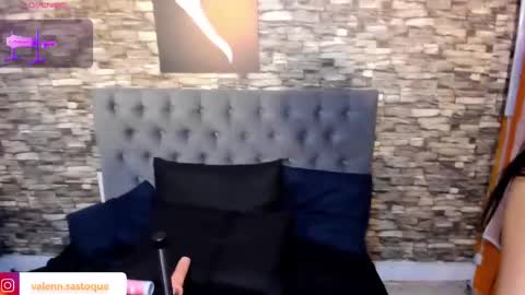 Snapshot of enyel_valmina chatting on 03-07-25, 11:38 Enyel online show from 03-07-25, 11:38