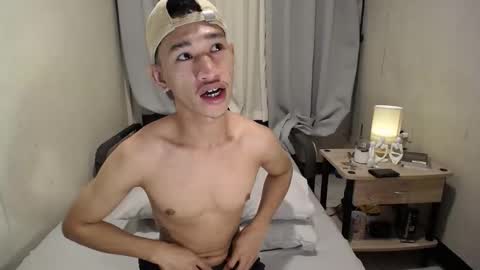 enzo online show from 11-20-25, 04:23