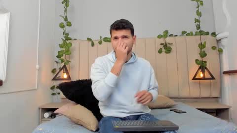 ENZO online show from 12-05-25, 02:36