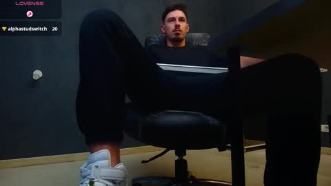 EnzoRace online show from 10-01-25, 05:24