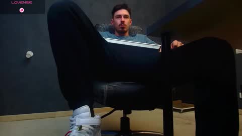 EnzoRace online show from 10-10-25, 06:12