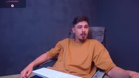 EnzoRace online show from 12-14-25, 08:02