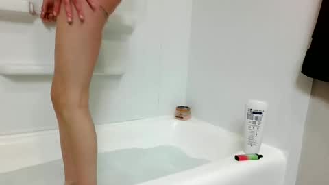 Snapshot of eofficiall chatting on 12-10-24, 09:55 Eve online show from 12-10-24, 09:55