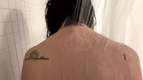 Snapshot of eofficiall chatting on 12-19-24, 01:07 Eve online show from 12-19-24, 01:07