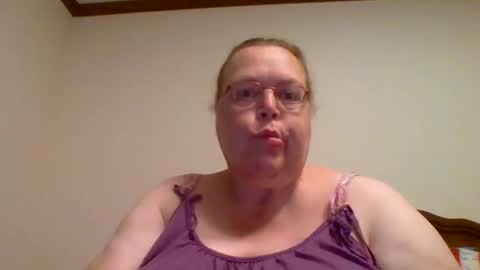 Snapshot of epic_ginger chatting on 09-15-25, 12:27 epic_ginger online show from 09-15-25, 12:27