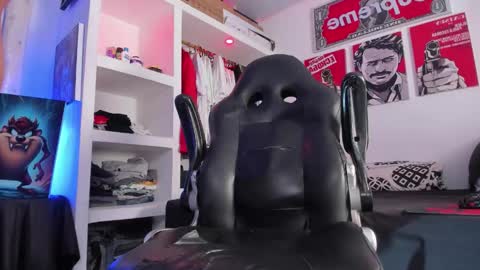 Tht BOSS Eren online show from 11-16-25, 10:48