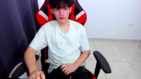 eren_tatakae online show from 01-22-25, 04:23