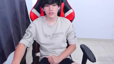 eren_tatakae online show from 10-31-25, 07:26