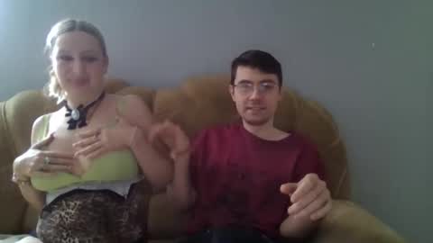 Snapshot of eric_basilio chatting on 02-21-25, 12:28 Eric Basilio online show from 02-21-25, 12:28