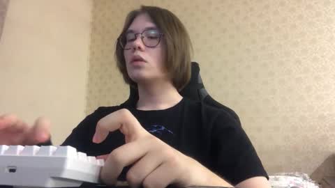 Snapshot of eric_bucks chatting on 02-27-26, 11:16 haru moon online show from 02-27-26, 11:16