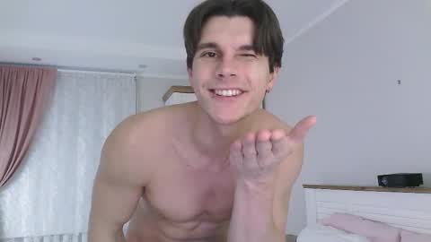 Snapshot of eric_crush chatting on 02-13-26, 04:08 Eric Crush online show from 02-13-26, 04:08