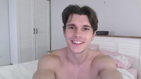 Snapshot of eric_crush chatting on 02-14-26, 04:09 Eric Crush online show from 02-14-26, 04:09