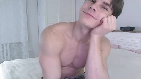 Snapshot of eric_crush chatting on 02-17-26, 04:09 Eric Crush online show from 02-17-26, 04:09