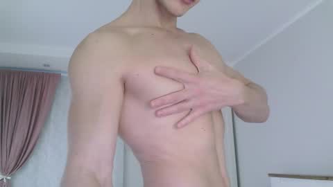 Snapshot of eric_crush chatting on 02-18-26, 03:57 Eric Crush online show from 02-18-26, 03:57