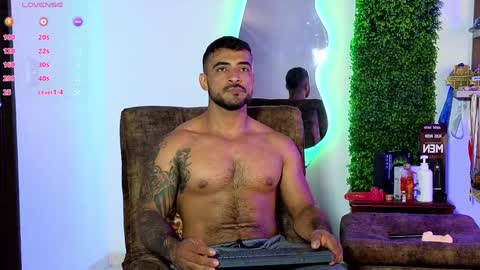 Snapshot of eric_harrison1 chatting on 12-29-24, 04:19 Brayan online show from 12-29-24, 04:19