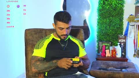 Snapshot of eric_harrison1 chatting on 01-04-25, 12:16 Brayan online show from 01-04-25, 12:16