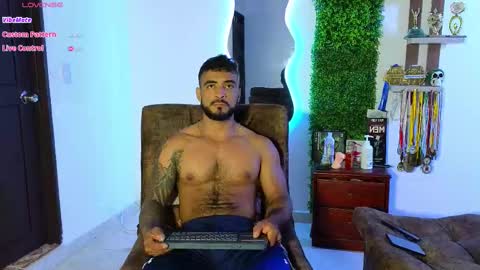 Snapshot of eric_harrison1 chatting on 02-09-25, 09:39 Brayan online show from 02-09-25, 09:39